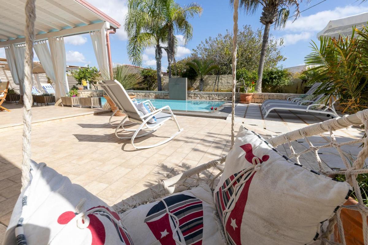 Villa Zamia Con Piscina Santa Maria Del Focallo Kültér fotó