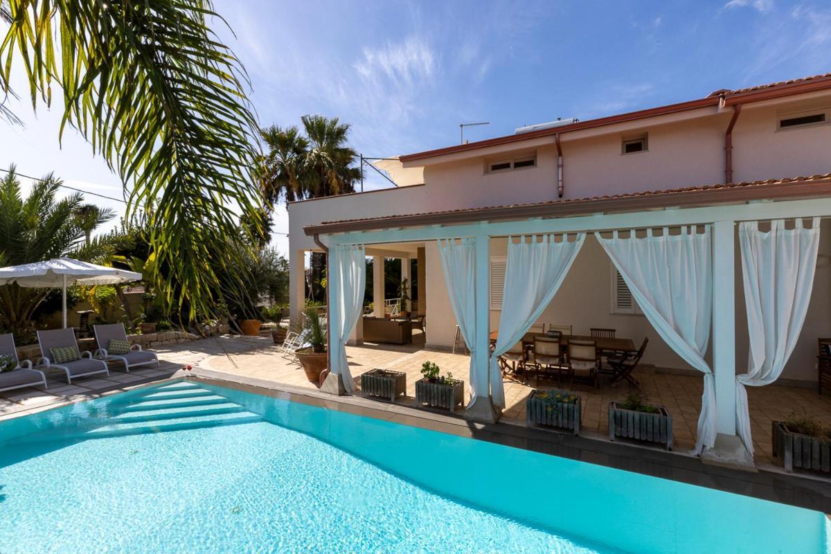 Villa Zamia Con Piscina Santa Maria Del Focallo Kültér fotó