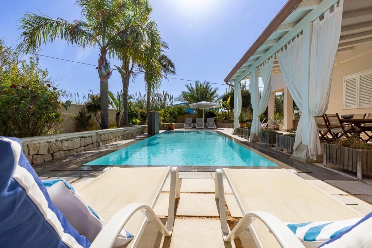 Villa Zamia Con Piscina Santa Maria Del Focallo Kültér fotó